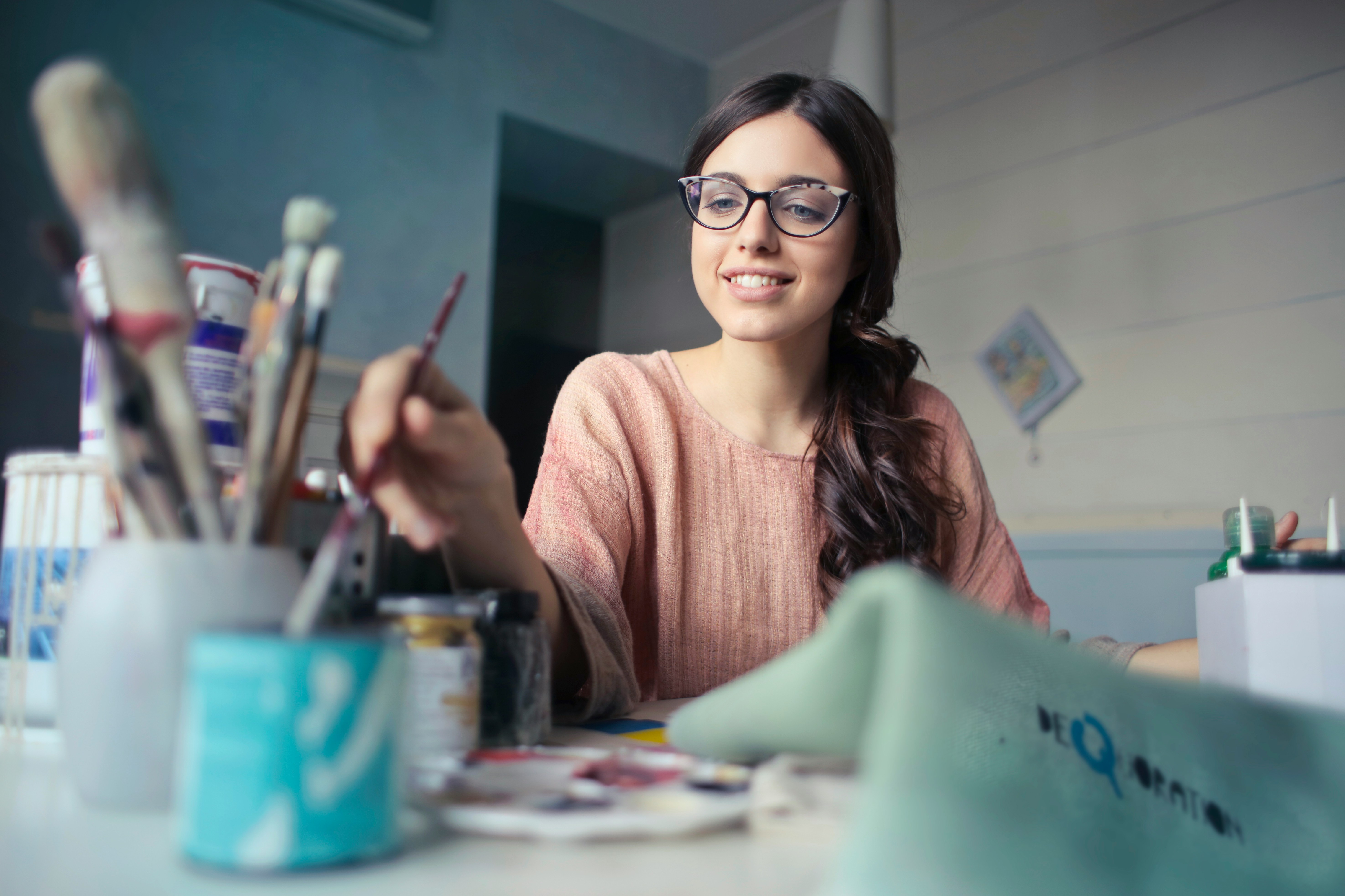 Slow Hobbies: Analoge Kreativität für mehr innere Ruhe im Alltag